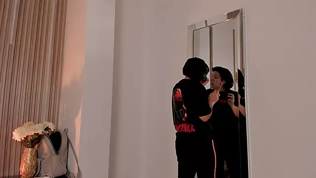 Rachell Jamess online show from September 27, 2025, 3:33 am