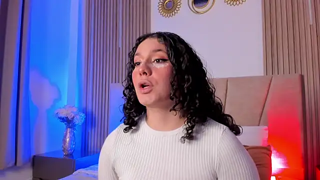 Rachell Jamess online show from November 19, 2025, 3:39 am