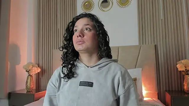 Rachell Jamess online show from December 5, 2025, 3:48 am