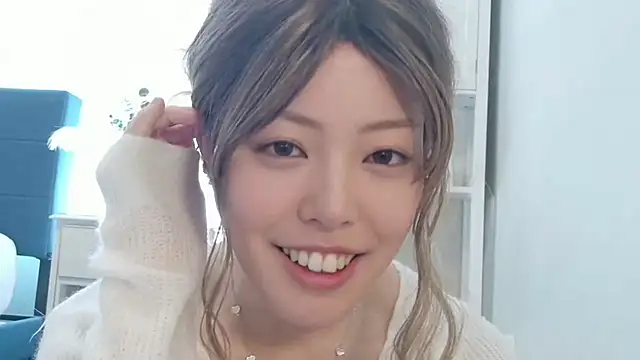 Nana with online show from April 23, 2026, 12:56 am