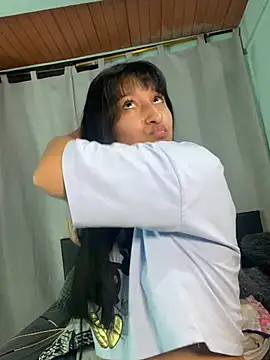 EVAH LEE  online show from February 4, 2026, 2:06 am