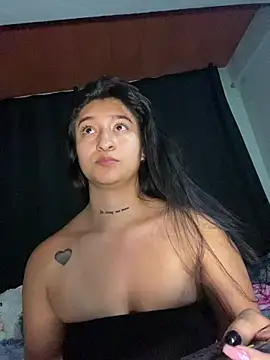 EVAH LEE  online show from April 19, 2026, 2:00 am