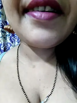 Sofia-ex online show from May 26, 2026, 3:13 am