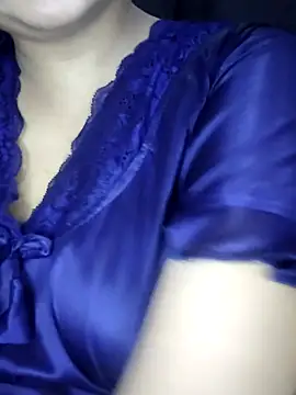 annanya01 online show from September 30, 2025, 5:18 pm