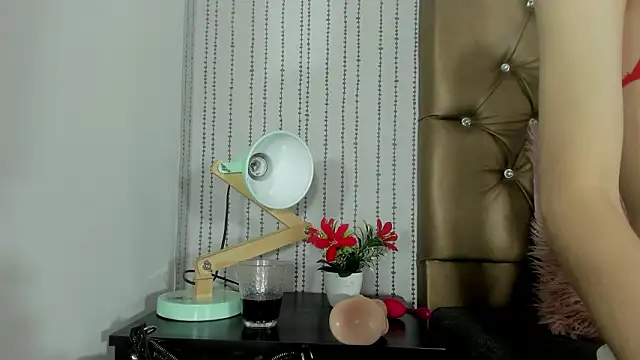 daniela madan online show from March 5, 2026, 8:16 pm