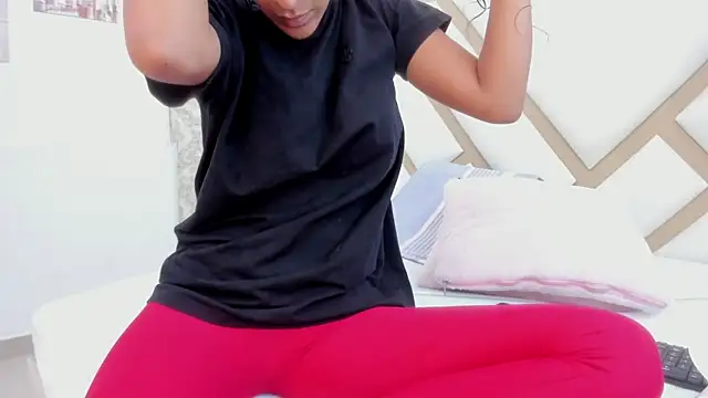 Amber-Sweett online show from September 20, 2025, 8:10 pm