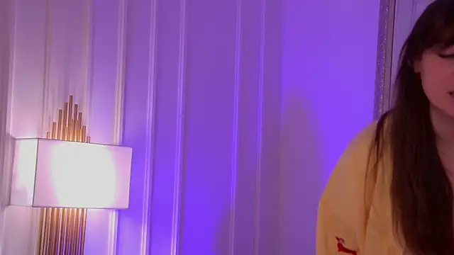 MeganStrain online show from September 24, 2025, 3:21 am