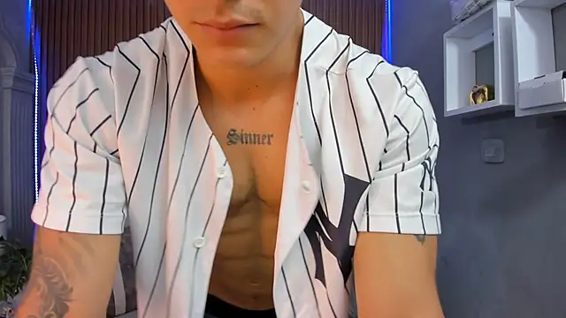 Leo santoro online show from November 7, 2025, 2:06 pm