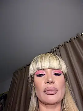 BOO D online show from November 12, 2025, 7:24 pm