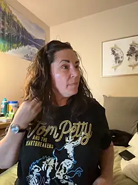 petalsexy online show from October 22, 2025, 7:57 pm