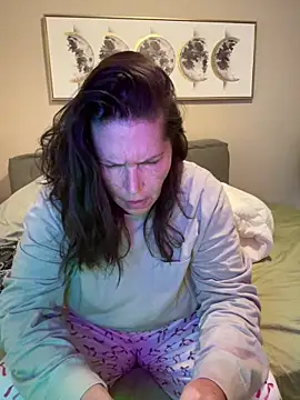 petalsexy online show from November 4, 2025, 6:29 pm