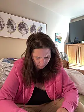 petalsexy online show from November 6, 2025, 3:46 pm