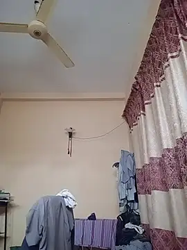 femboyslqueen online show from February 17, 2026, 3:58 am