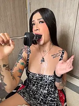 ValentinaBianchi online show from April 22, 2026, 5:58 pm