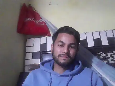 ursdreamperson online show from December 19, 2025, 3:52 pm