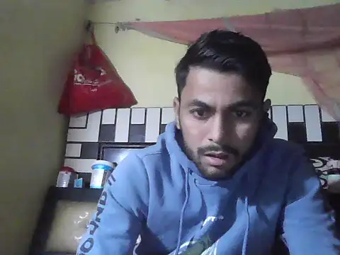 ursdreamperson online show from January 7, 2026, 5:21 am