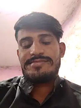 krishjaat43 online show from November 12, 2025, 6:52 pm