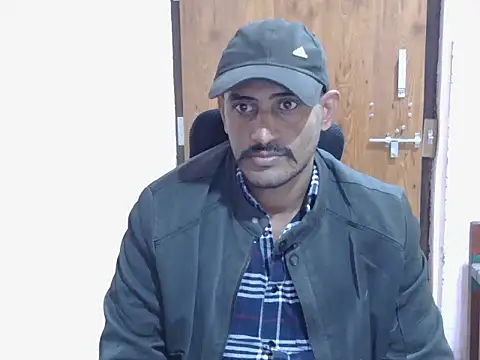 krishjaat43 online show from December 5, 2025, 10:35 am