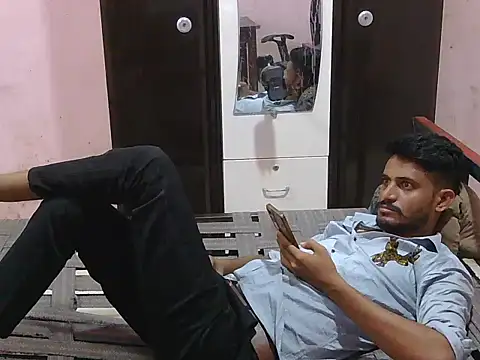 krishjaat43 online show from April 20, 2026, 12:57 am