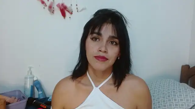 angelly  kate online show from June 3, 2026, 2:36 am