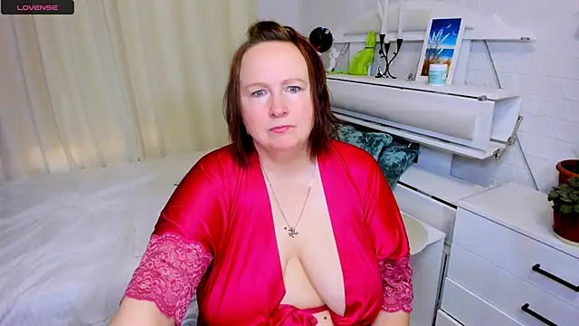 WifeyXRated online show from April 21, 2026, 5:36 am