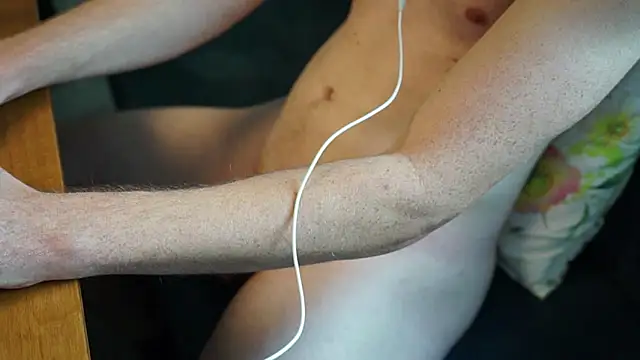 vibewithmee online show from October 16, 2025, 12:28 pm