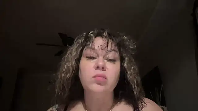 number1slut online show from December 4, 2025, 12:25 pm