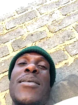 cuminsidebby online show from October 8, 2025, 3:42 pm