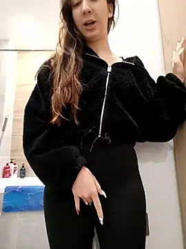 yourfavpsy  online show from October 15, 2025, 12:05 pm