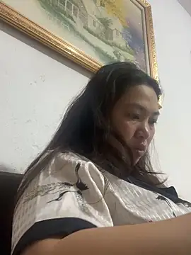 Nhung584 online show from October 17, 2025, 12:08 pm