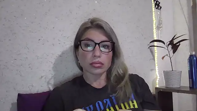 fox red lady7 online show from January 9, 2026, 4:54 pm