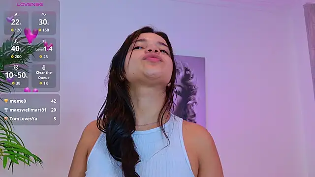 LUNAA    online show from March 10, 2026, 4:12 pm