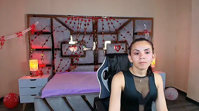 Mia Esposito2 online show from September 11, 2025, 10:10 pm