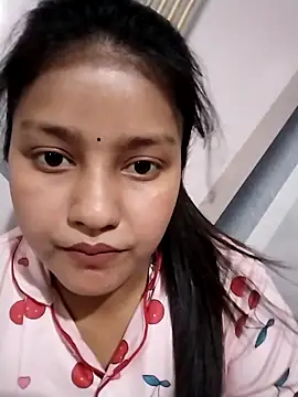Dipali143143 online show from April 27, 2026, 5:22 pm