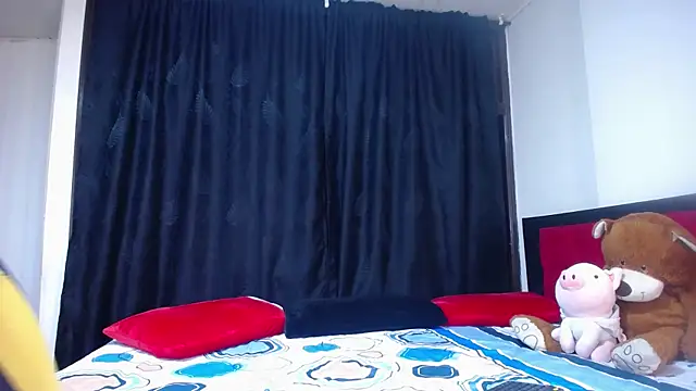 Cherrylionn online show from October 11, 2025, 11:20 am