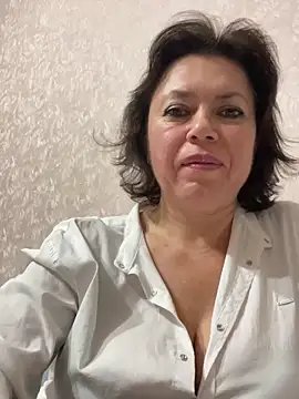 Kiravix online show from December 5, 2025, 7:21 pm