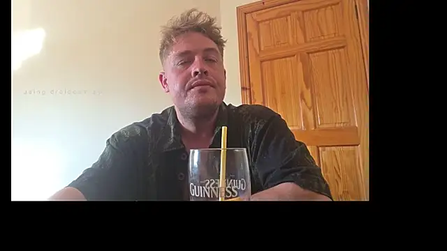 Snapshot of giovanotto47 chatting on May 26, 2026, 5:09 pm giovanotto47 online show from May 26, 2026, 5:09 pm