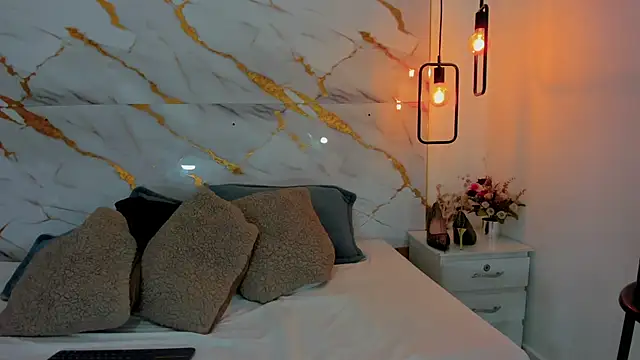 dakota roussee online show from November 19, 2025, 5:24 pm