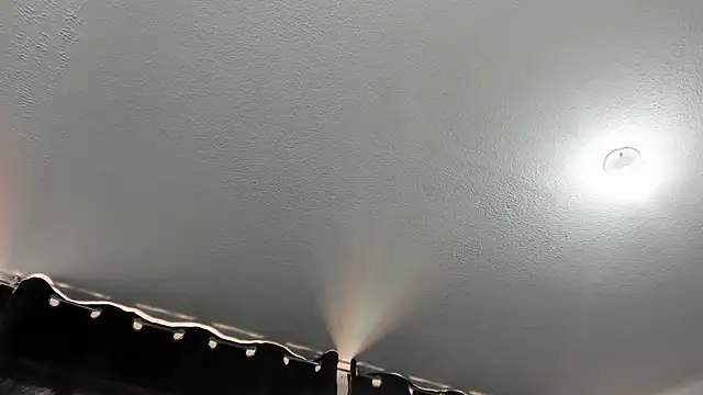 hannahdvil1 online show from September 26, 2025, 2:43 pm