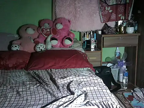 BigClit Ayana online show from September 22, 2025, 8:22 pm