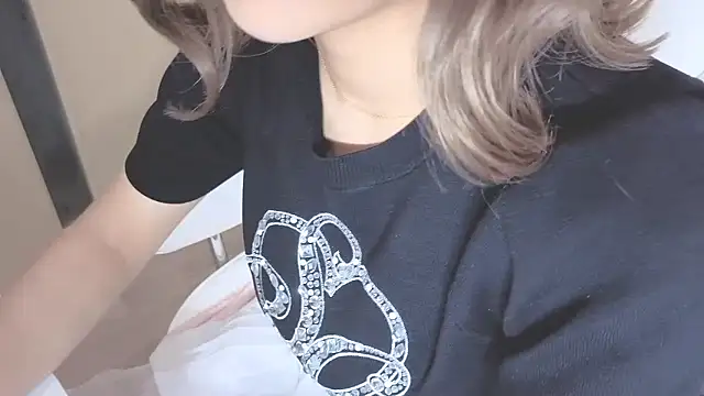 Snapshot of miho-ch chatting on June 2, 2026, 12:40 pm miho-ch online show from June 2, 2026, 12:40 pm