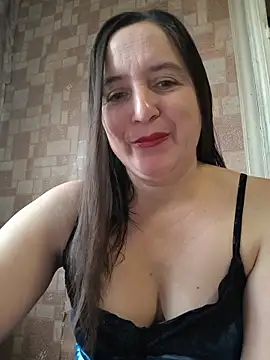 Snapshot of EvelinCutex chatting on December 20, 2025, 7:15 am EvelinCutex online show from December 20, 2025, 7:15 am