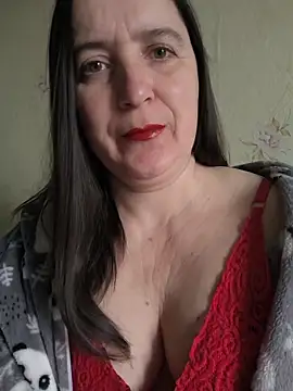 Snapshot of EvelinCutex chatting on February 24, 2026, 7:39 am EvelinCutex online show from February 24, 2026, 7:39 am