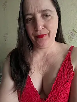 Snapshot of EvelinCutex chatting on March 9, 2026, 11:03 am EvelinCutex online show from March 9, 2026, 11:03 am