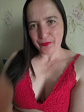EvelinCutex online show from May 18, 2026, 7:03 am