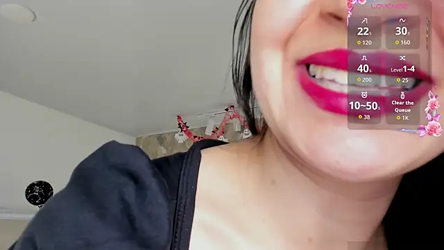 Saya Amaretto1 online show from October 30, 2025, 7:14 pm