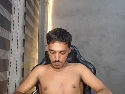 RowyCam online show from September 10, 2025, 2:39 pm