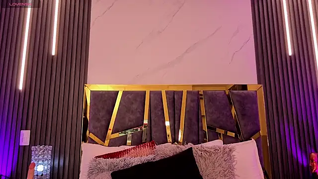 ScarletTorres online show from April 20, 2026, 6:09 pm