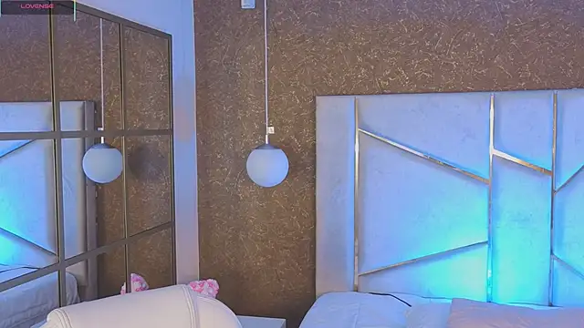 Anne Mallow online show from March 9, 2026, 11:47 am