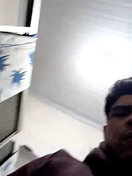 paulinhogostosinho online show from September 13, 2025, 3:39 am